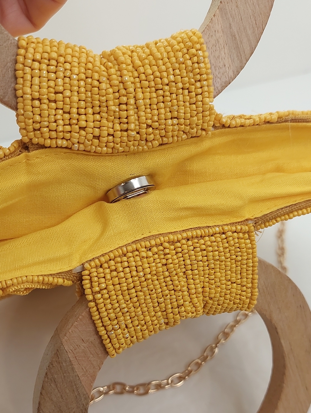Lulu's Stay Chic Yellow Beaded Wooden Circle Handle Bag - Picture 8 of 14